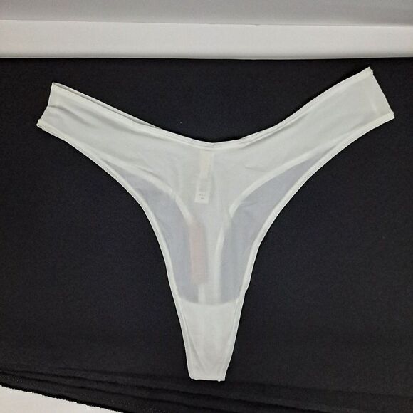 Skims ladies thong NWT - Picture 1 of 5